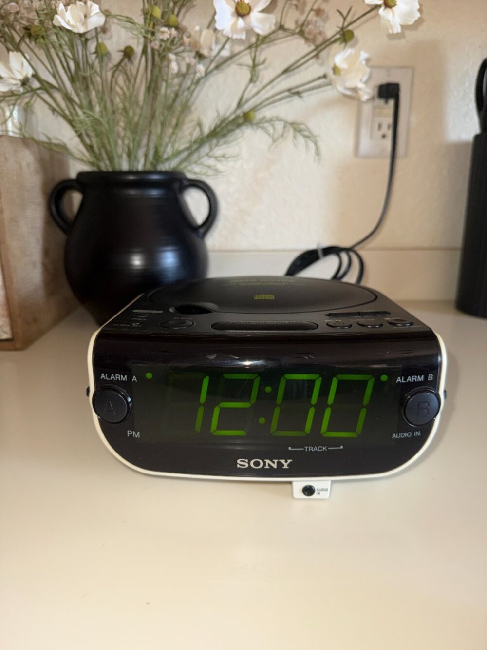 Sony Dream Machine Clock Radio CD Player Dual Alarm AM/FM Audio In ICF-CD815